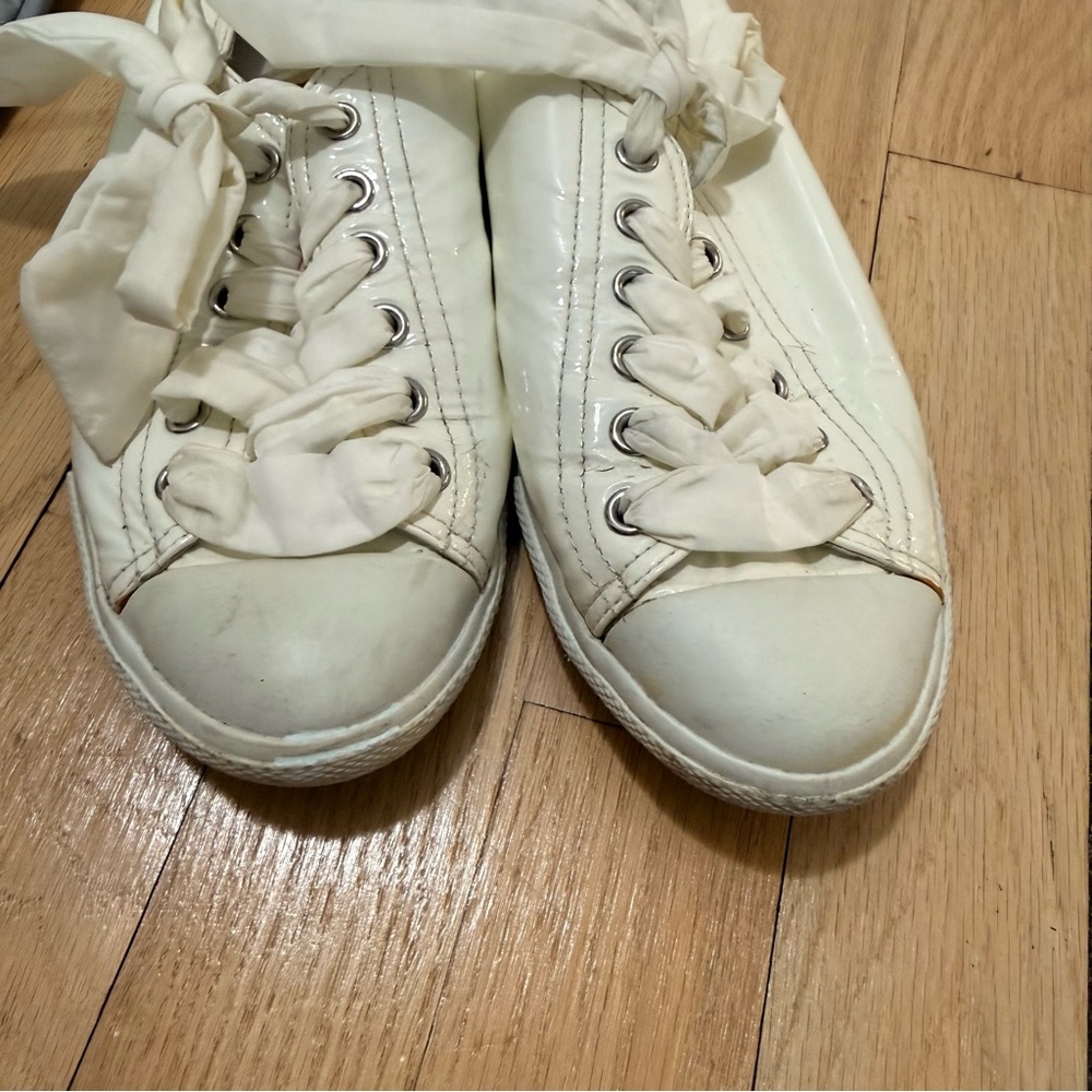 Authentic Prada Patent Leather White Women’s Sneakers with Dust Bag Size 38.5 - Picture 3 of 9